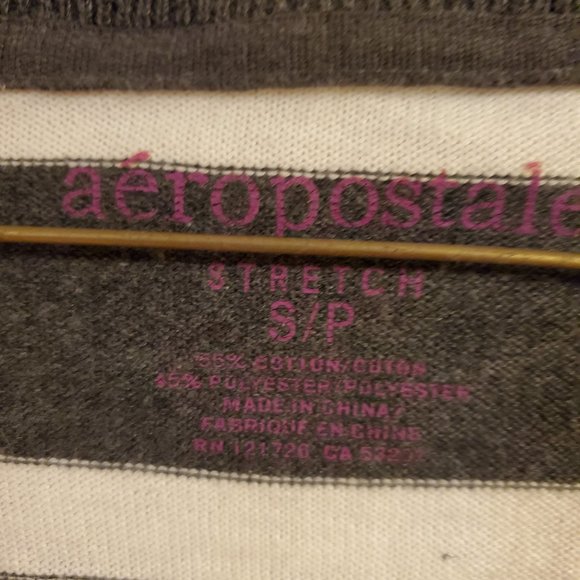 Aeropostale S/P Gray and White Striped Sweater - Picture 3 of 10